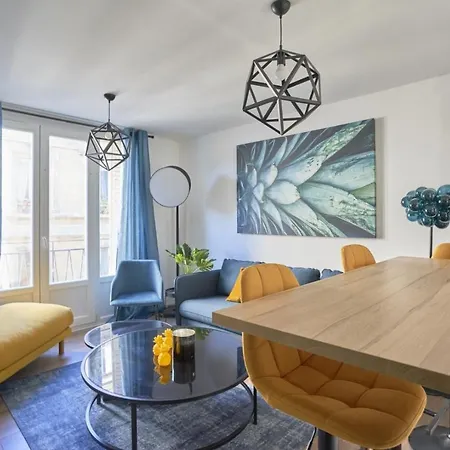 Bonhomme Apartment